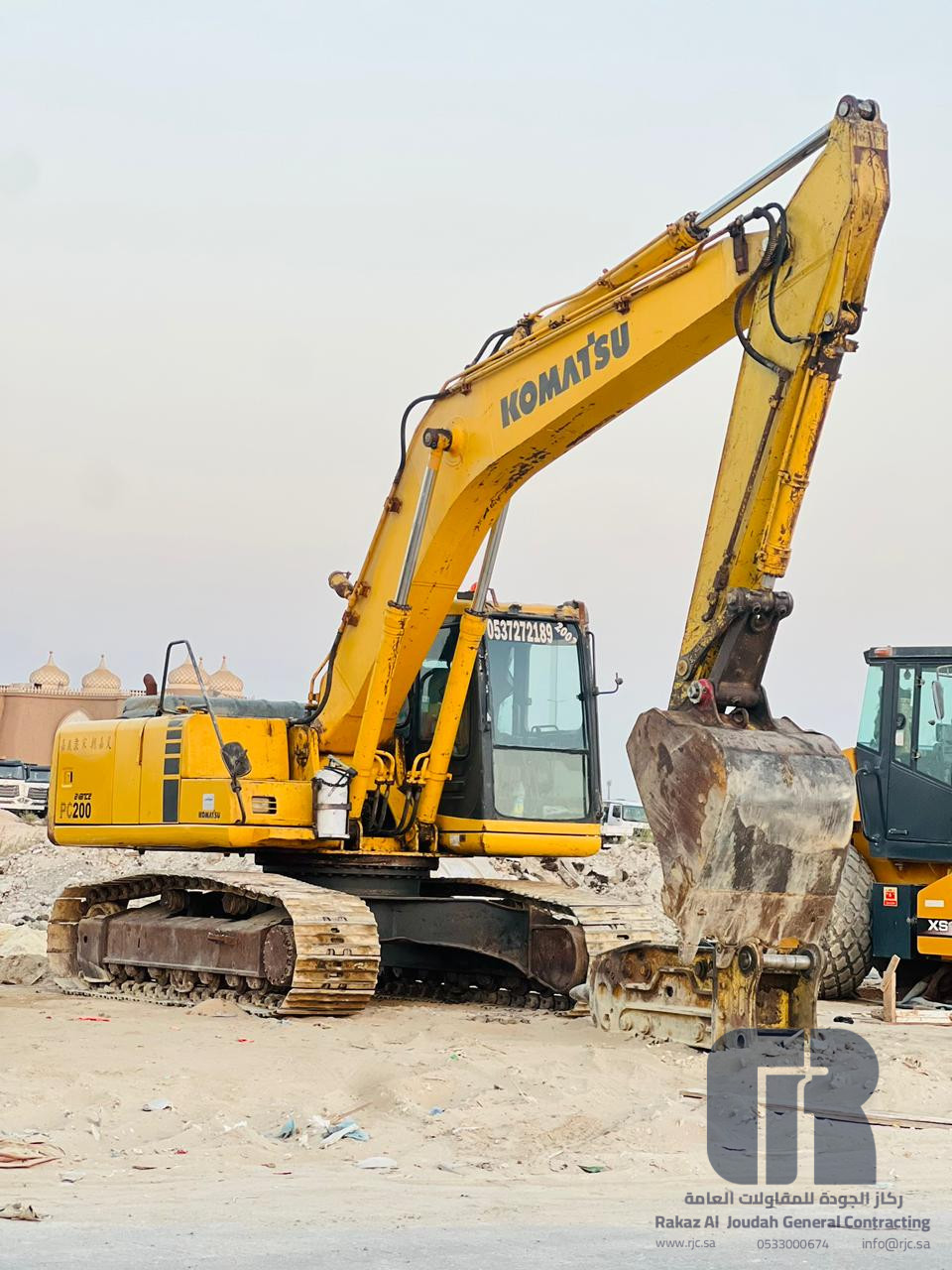 حفار كوماتسو PC200 للإيجار - 1